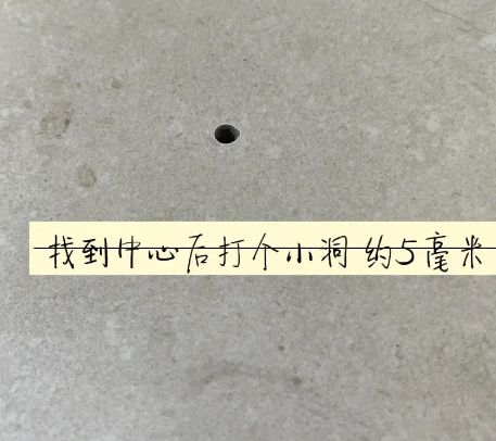 大庆瓷砖空鼓维修公司专业解答在瓷砖铺贴过程中，如果砂料搅拌不均匀，将会带来以下问题